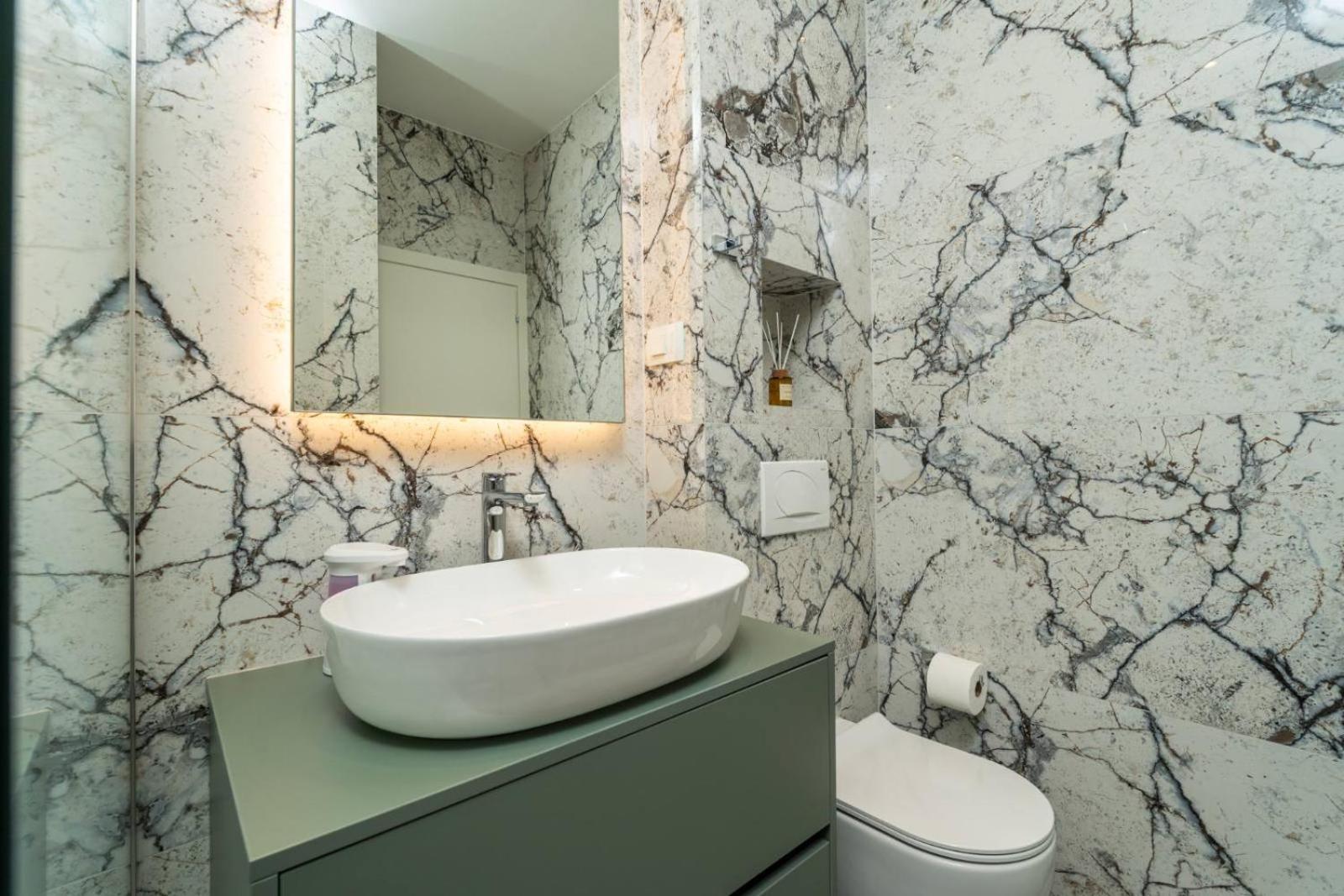 Apartments Maria Затон Екстер'єр фото