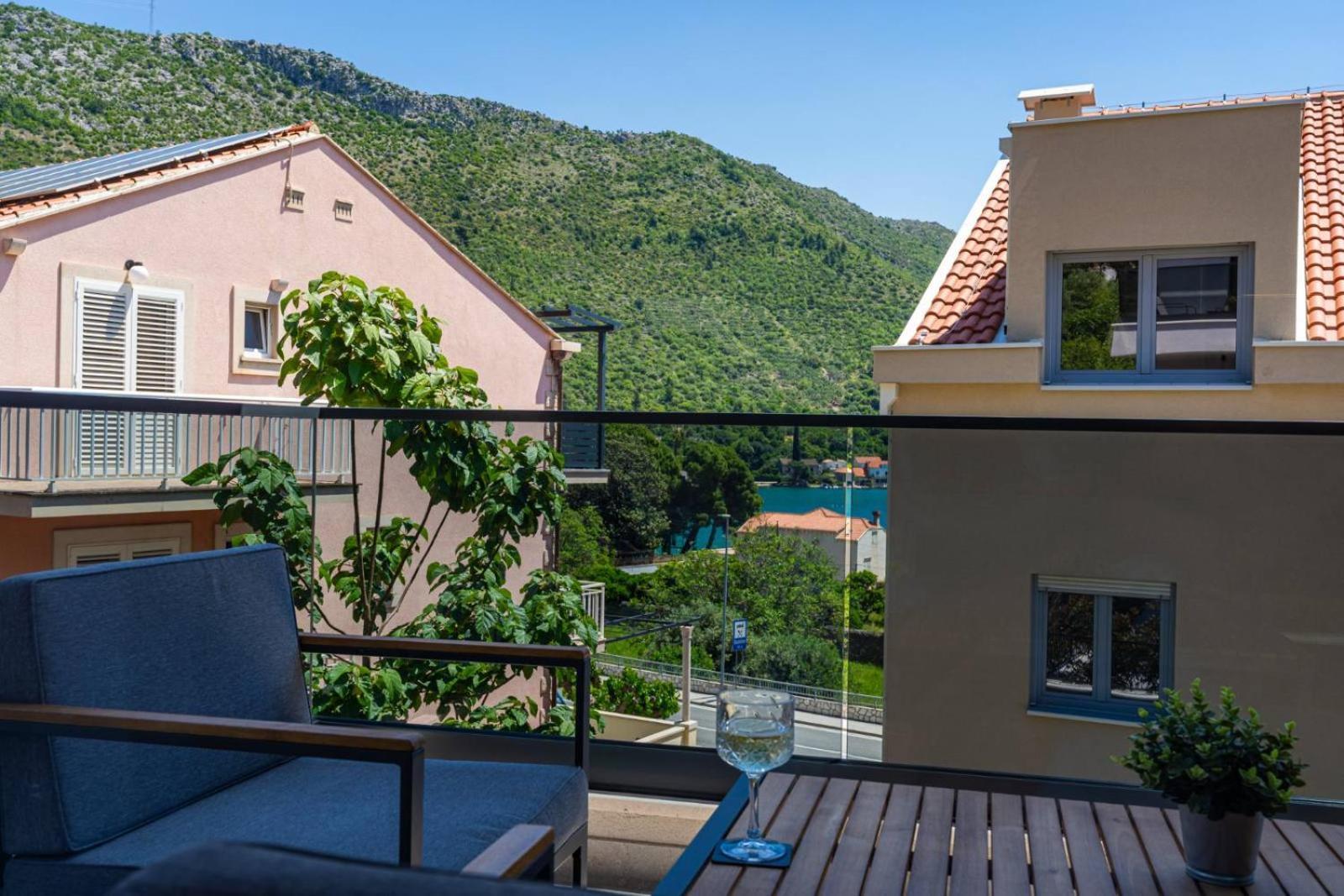 Apartments Maria Затон Екстер'єр фото