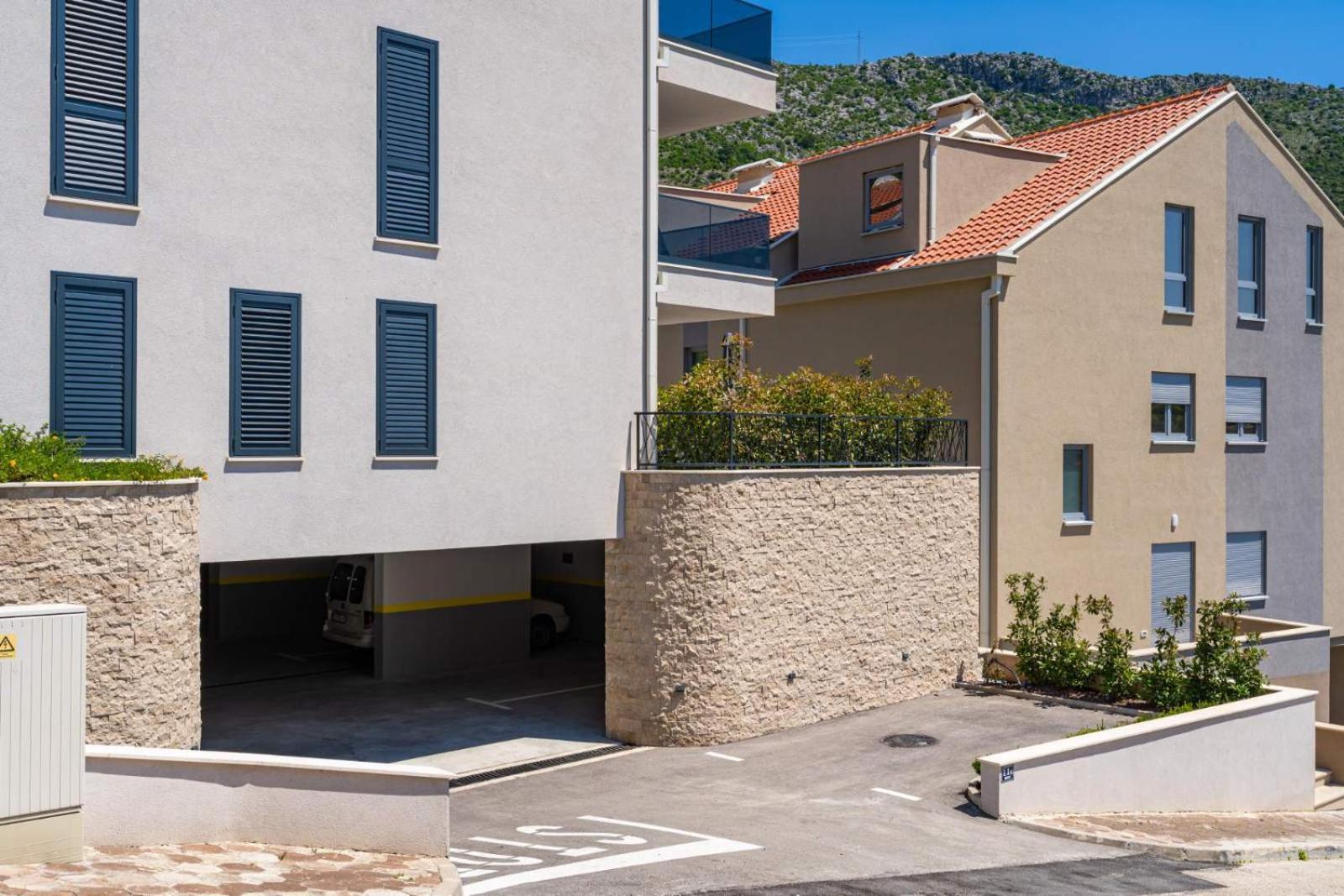 Apartments Maria Затон Екстер'єр фото